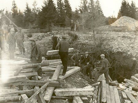 "Moose River, 1936", Allen Fraser, photographer, 1936; NSA, CHNS Radio Station Collection, acc. 1992-396 no. 64